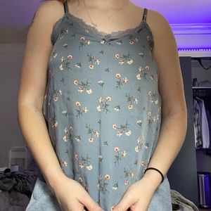 Hollister silky tank top, XS